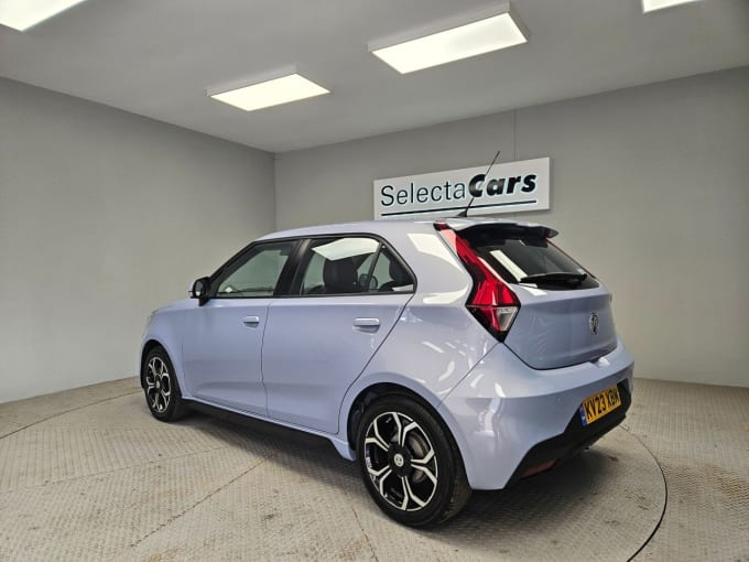 2025 Mg Mg3