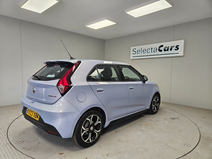2025 Mg Mg3