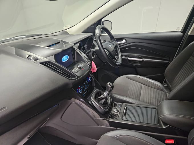 2025 Ford Kuga