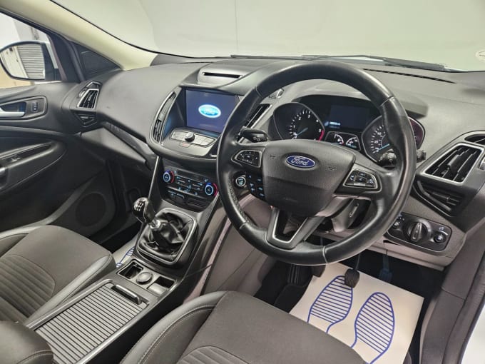 2025 Ford Kuga