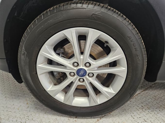2025 Ford Kuga