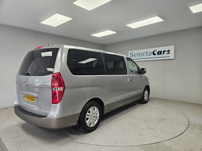 2025 Hyundai I800
