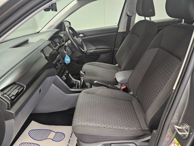 2025 Volkswagen T-cross