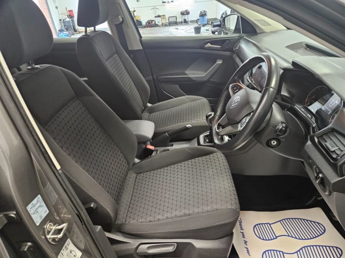 2025 Volkswagen T-cross