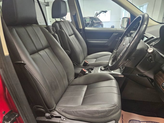 2025 Land Rover Freelander 2