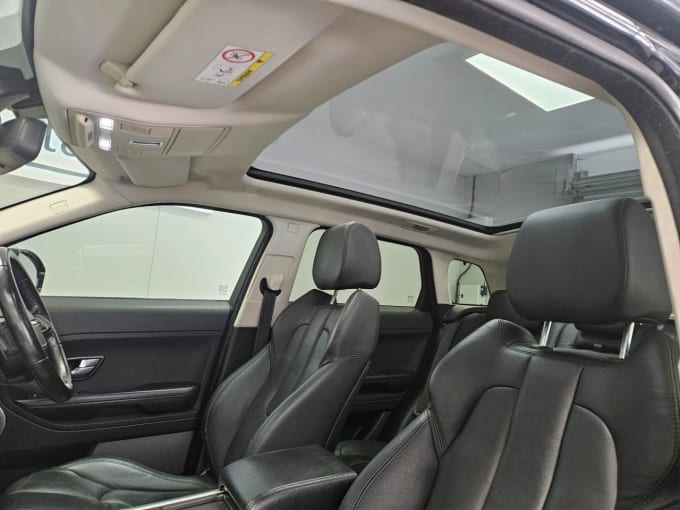 2025 Land Rover Range Rover Evoque