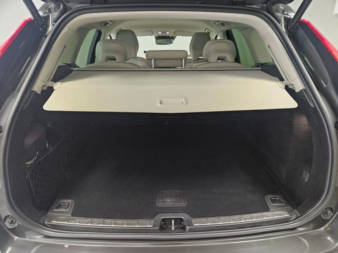 2025 Volvo Xc60
