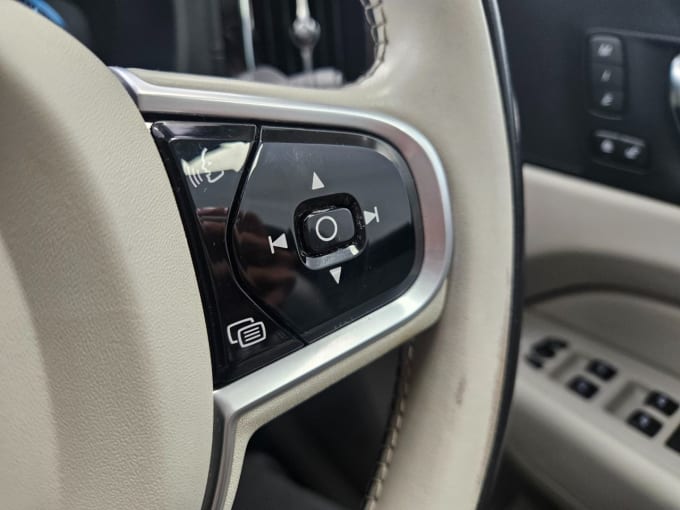 2025 Volvo Xc60