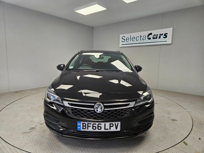 2025 Vauxhall Astra