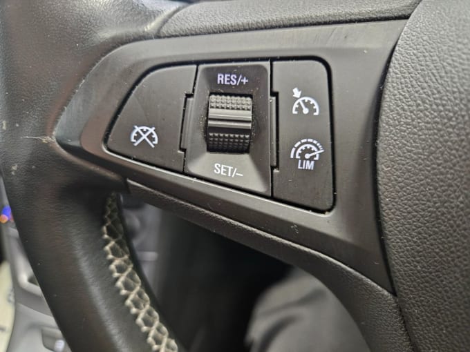 2025 Vauxhall Astra