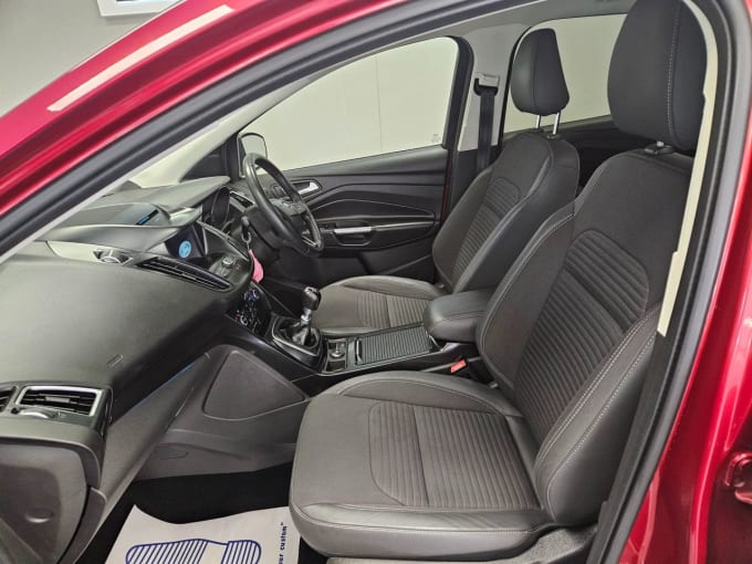 2025 Ford Kuga