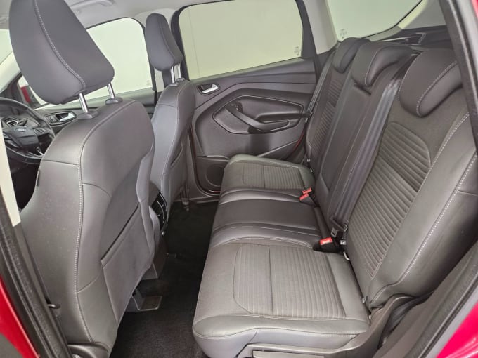 2025 Ford Kuga