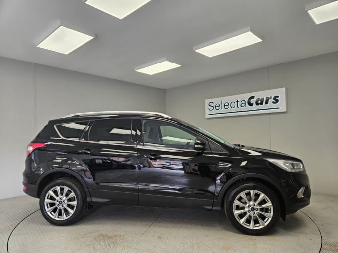 2025 Ford Kuga