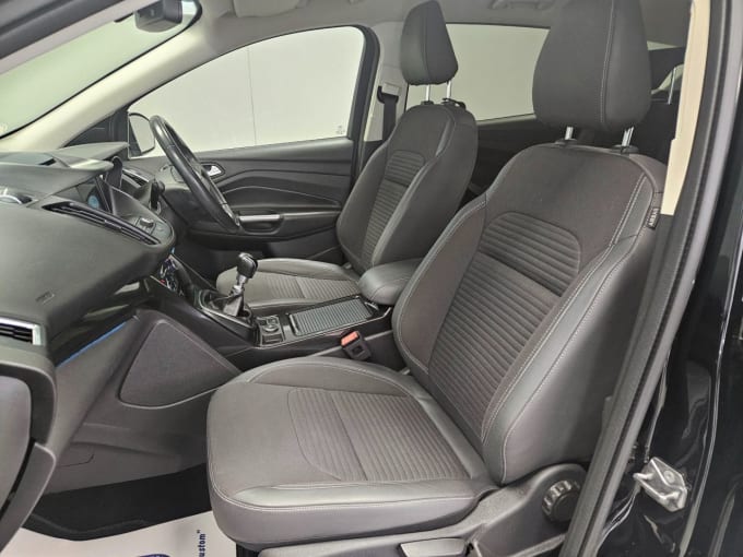 2025 Ford Kuga