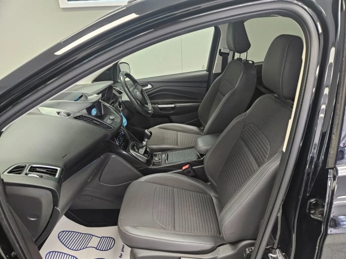 2025 Ford Kuga