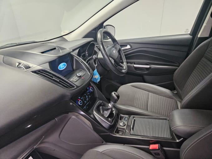 2025 Ford Kuga