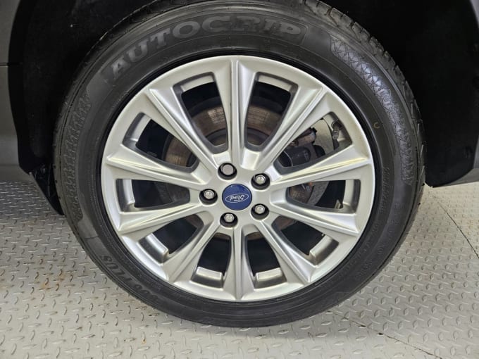 2025 Ford Kuga