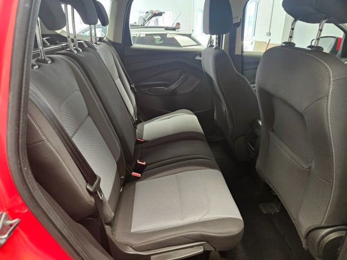 2025 Ford Kuga