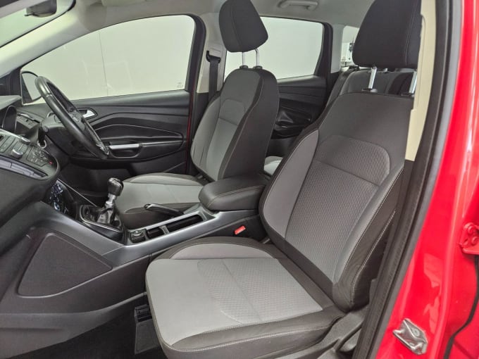 2025 Ford Kuga