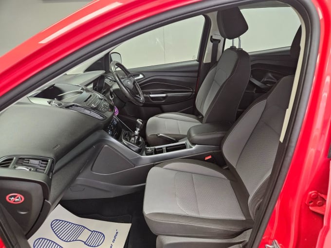 2025 Ford Kuga