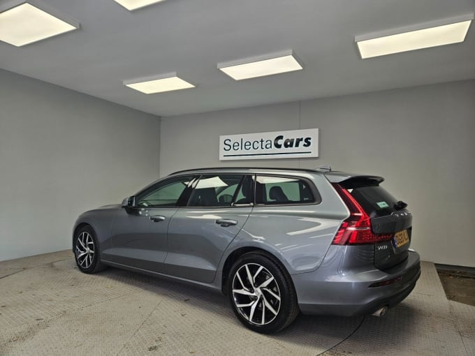 2025 Volvo V60