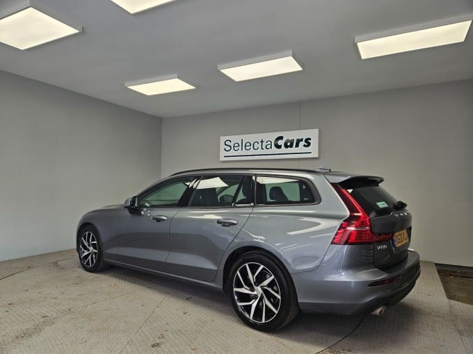 2025 Volvo V60