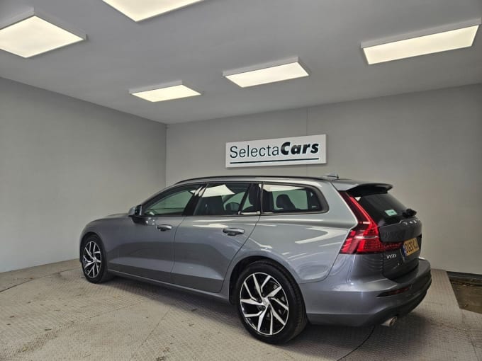 2025 Volvo V60