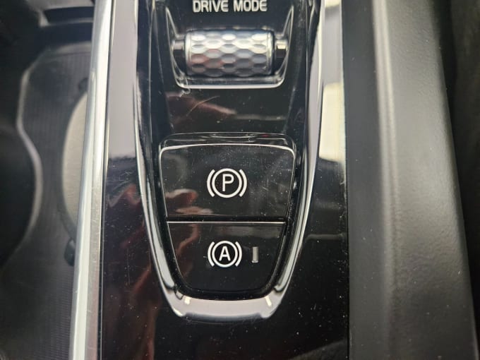 2025 Volvo V60