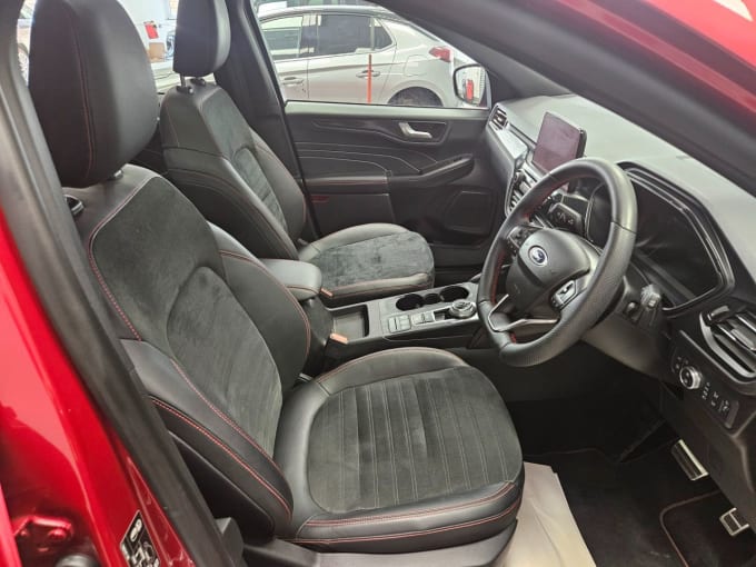 2025 Ford Kuga