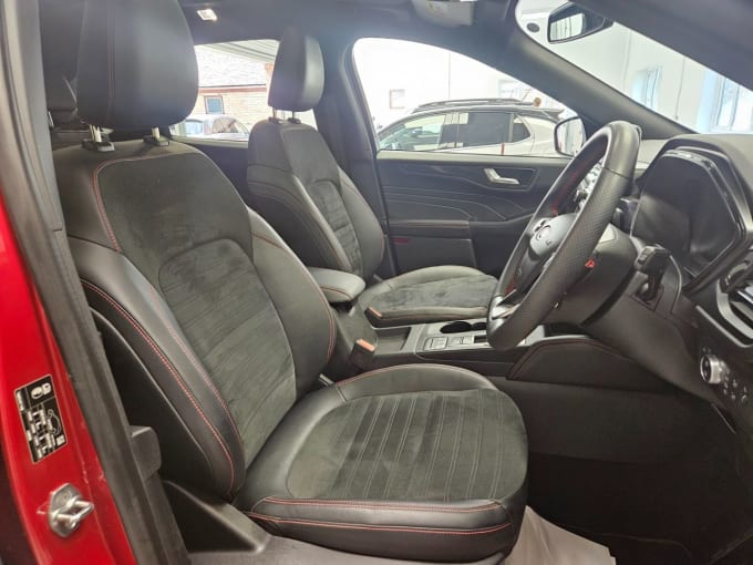 2025 Ford Kuga