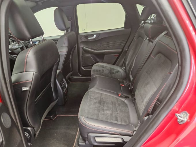 2025 Ford Kuga
