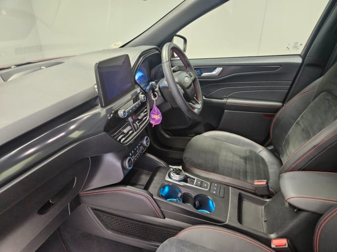 2025 Ford Kuga