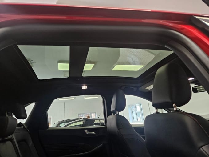 2025 Ford Kuga