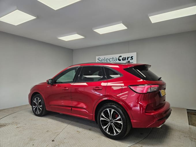 2025 Ford Kuga