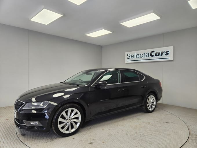 2025 Skoda Superb