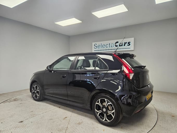 2025 Mg Mg3