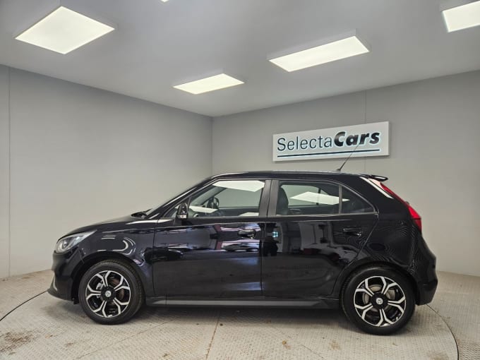 2025 Mg Mg3