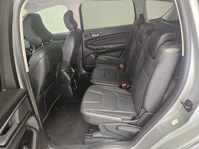 2025 Ford S-max
