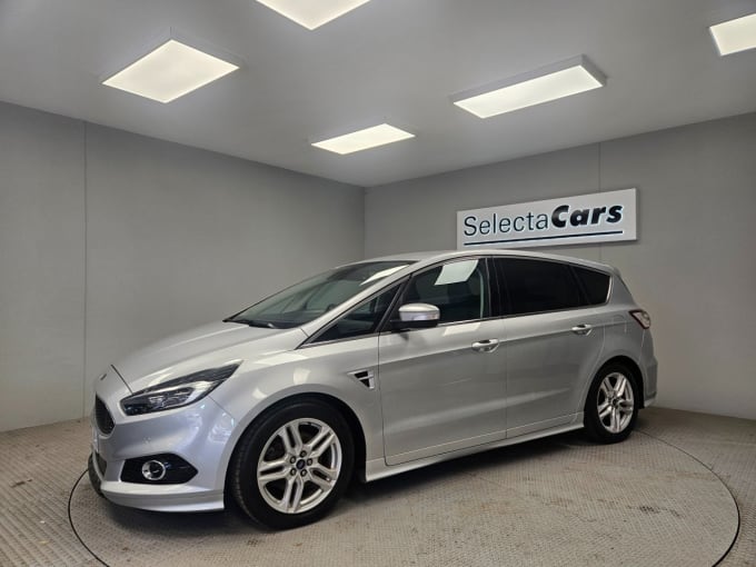2025 Ford S-max