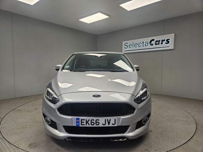2025 Ford S-max