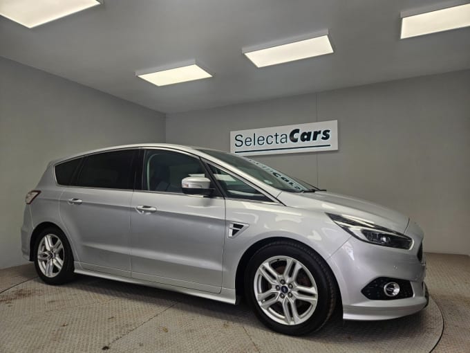 2025 Ford S-max