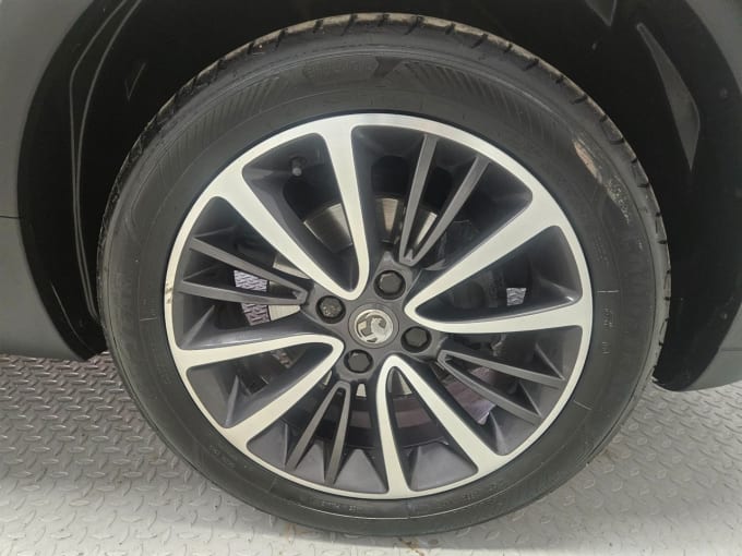 2025 Vauxhall Crossland X