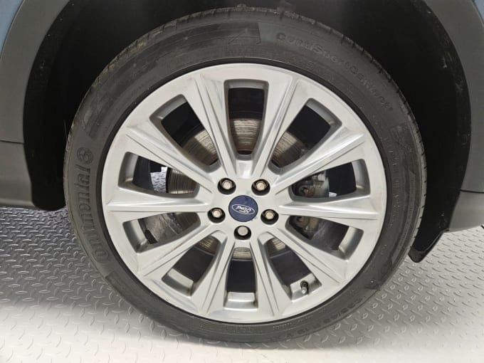 2025 Ford Kuga