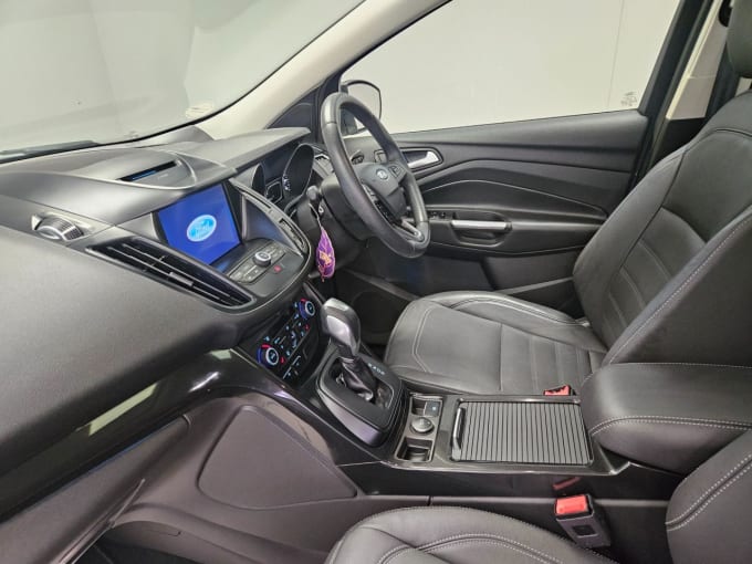 2025 Ford Kuga