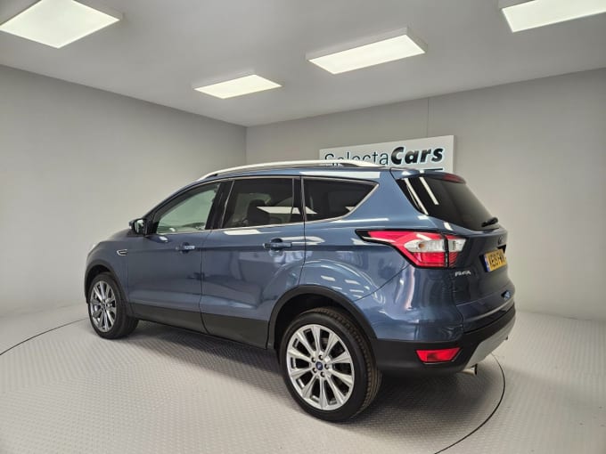 2025 Ford Kuga