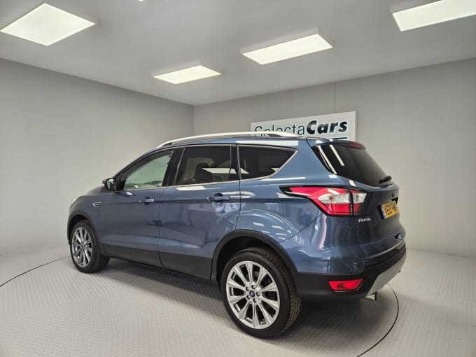 2025 Ford Kuga