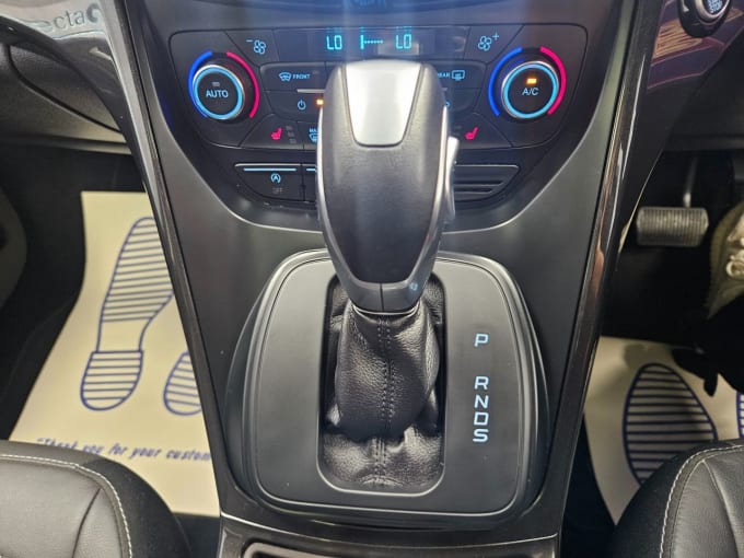 2025 Ford Kuga