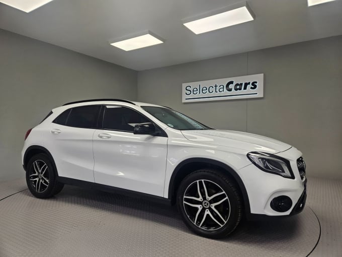 2025 Mercedes-benz 180