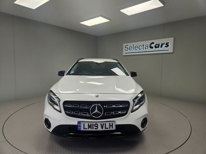 2025 Mercedes-benz 180