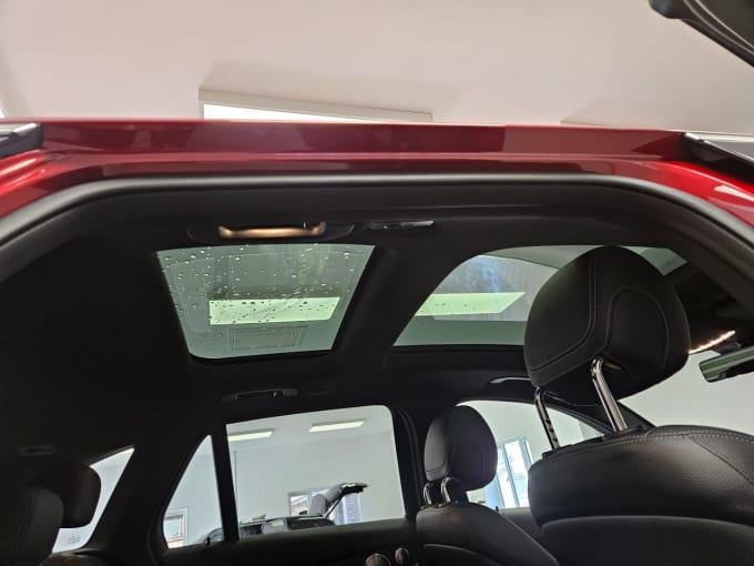 2025 Mercedes-benz Glc